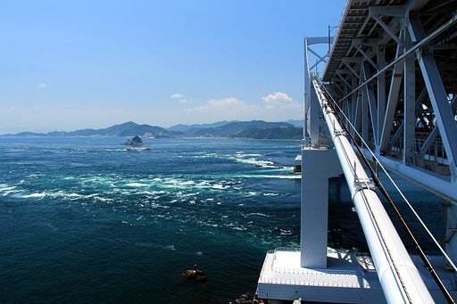 大鳴門橋