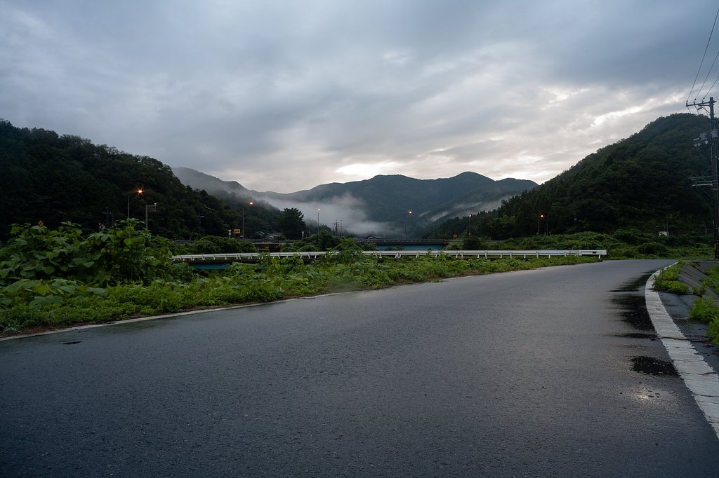 雨降。