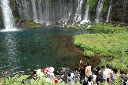 休日の観光地