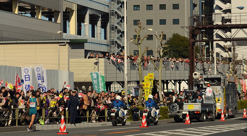 箱根駅伝復路後追い風景