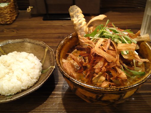 鶏団子とパリパリ揚げゴボウ