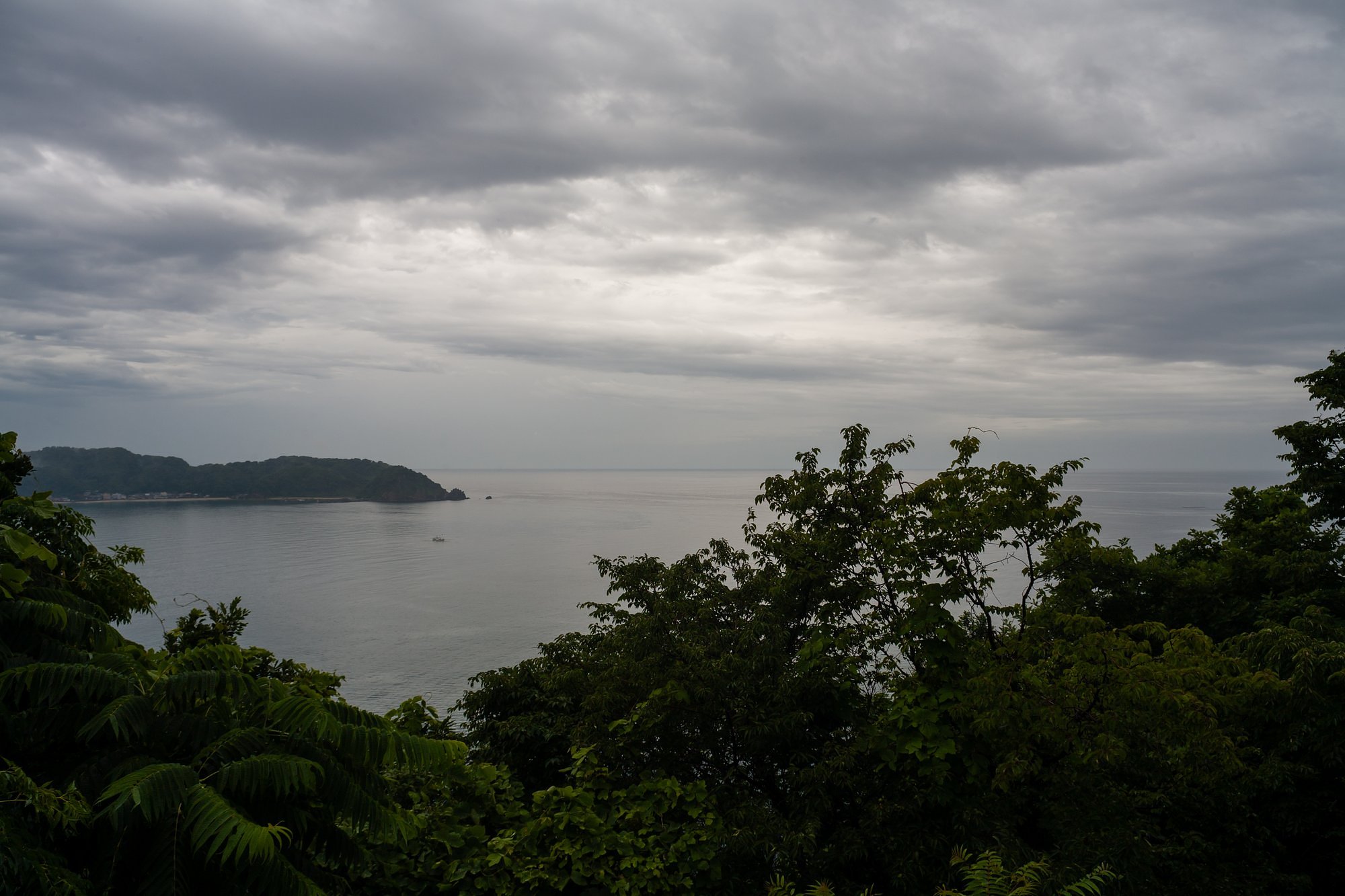 梅雨の日本海。
