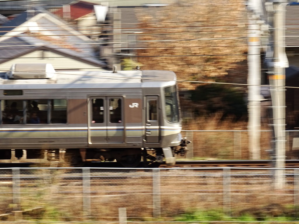 もう少しシャッターを落として