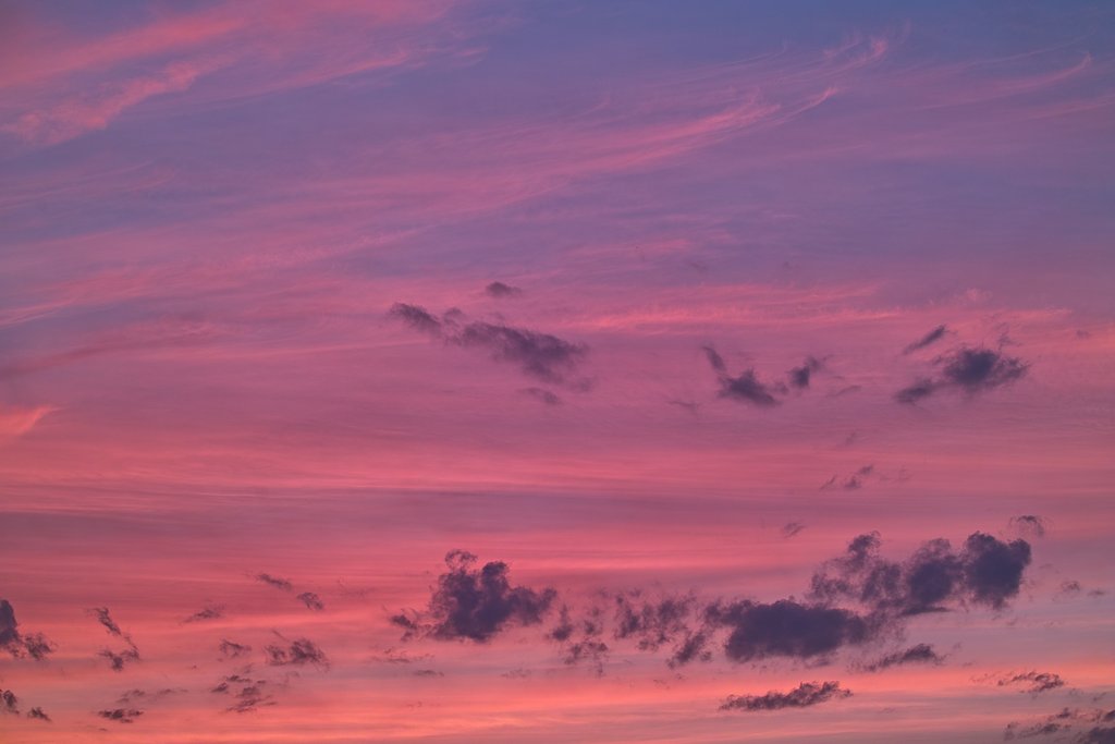 茜色…じゃない雲