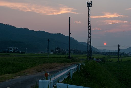 赤い太陽が・・。