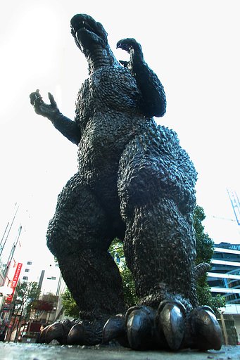 銀座にゴジラ出現