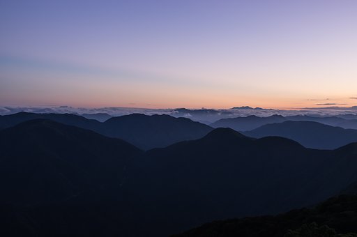 夜明けの知らせ