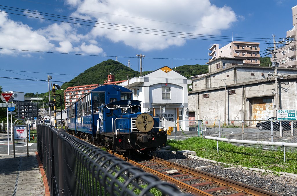 SIGMA 17-70mm F2.8-4 DC MACRO 