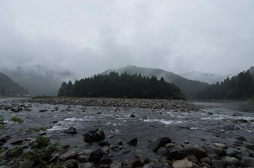 梅雨空の【広がり】