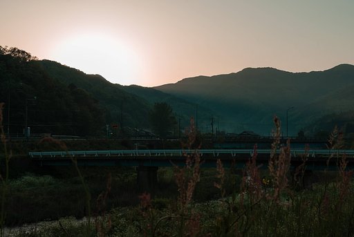 朝日の出前。