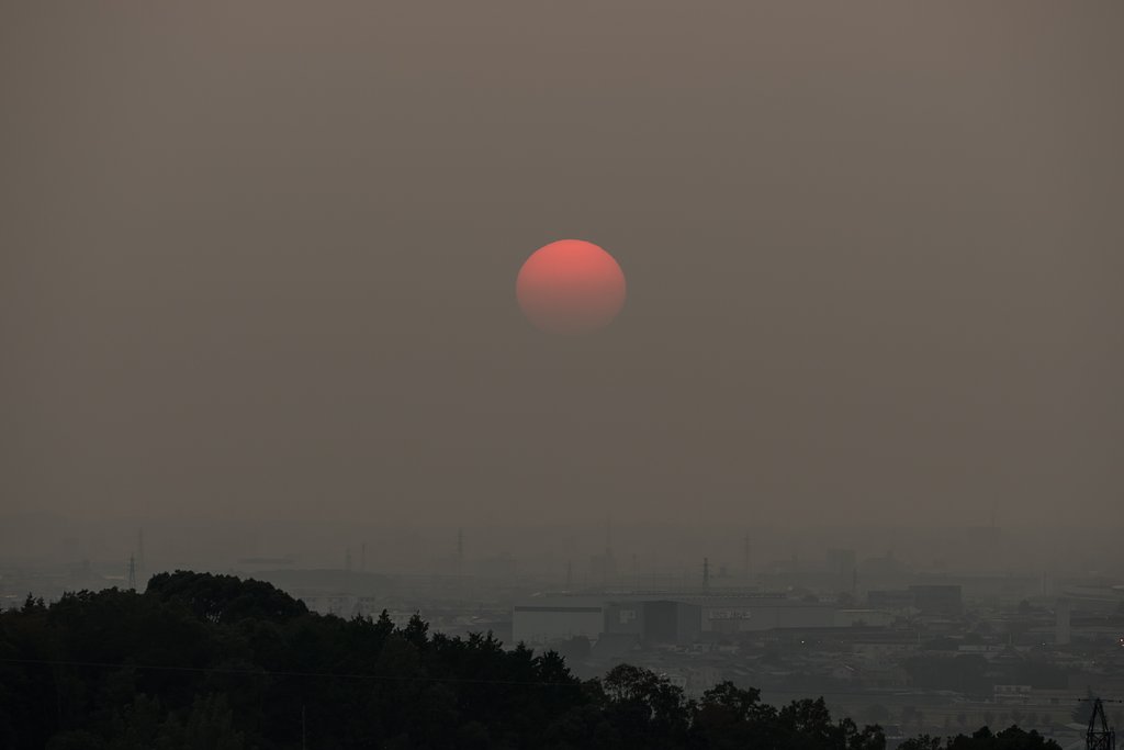 秋霞に沈む