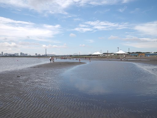 空はミズイロ、水はソラの色