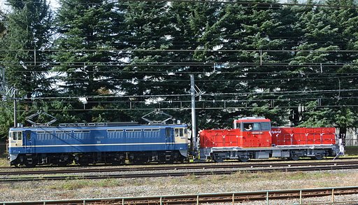 ＥＦ６５５３５とＨＤ３００１９重連走行