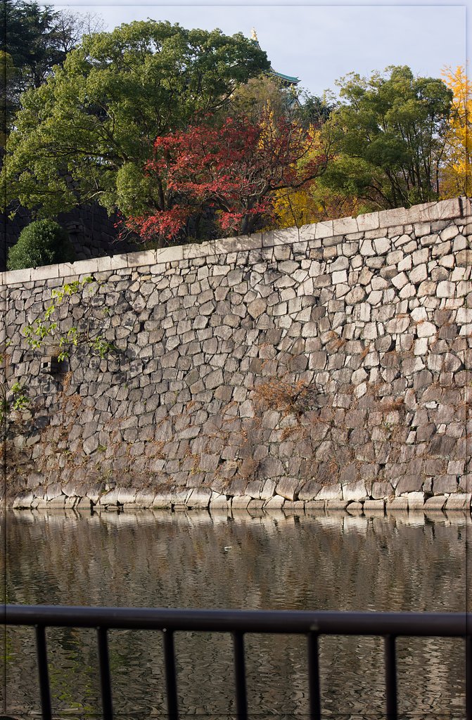 お濠の紅葉