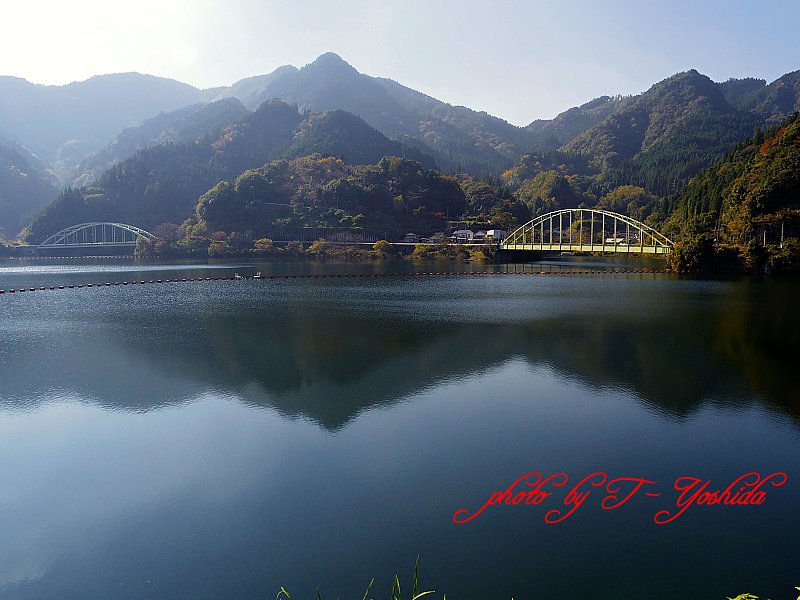 どこかのダム湖