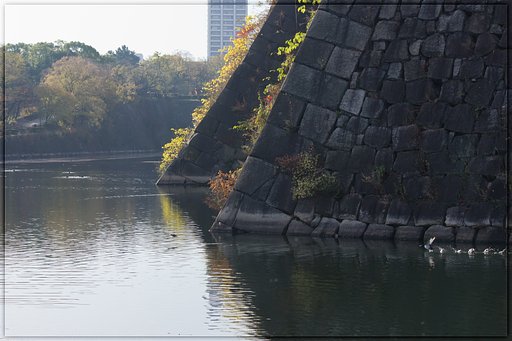 お濠の水音