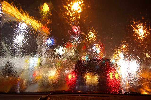 雨の山手通り
