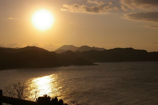 夕焼けに。