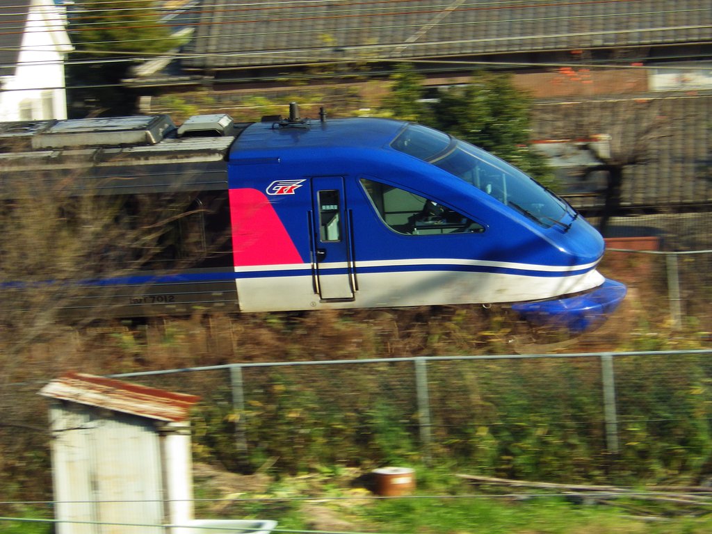 スーパーはくと