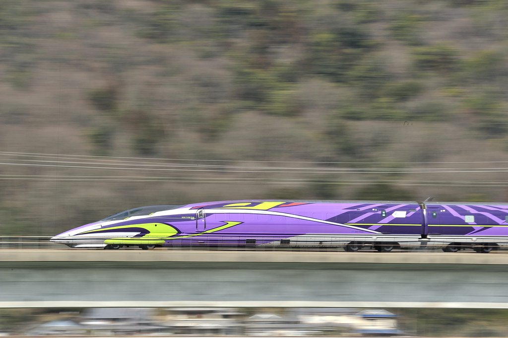 エヴァンゲリオンな500系