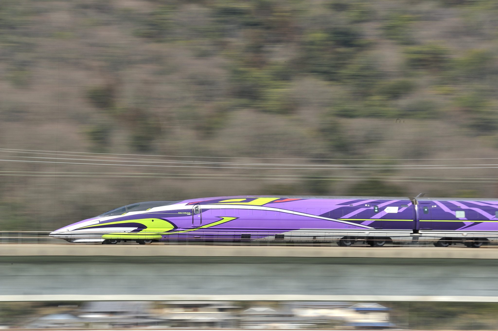 エヴァンゲリオンな500系