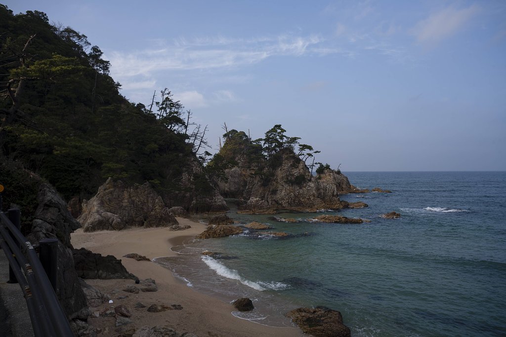 西脇海岸西端。