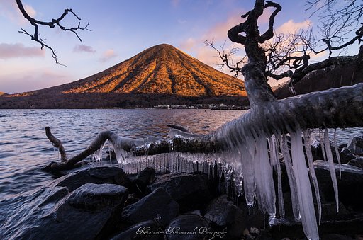 中禅寺湖湖畔にて．．．