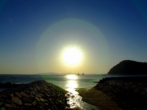 太陽の暈（光の輪）