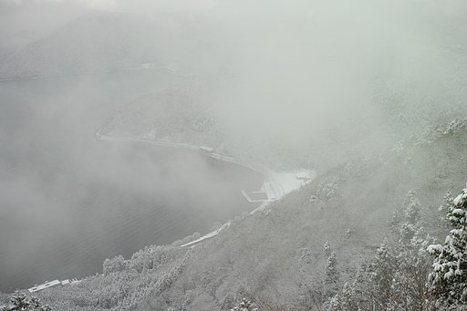 琵琶湖を見下ろすと