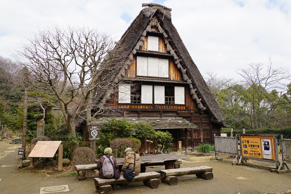 そば処「白川郷」の老夫婦