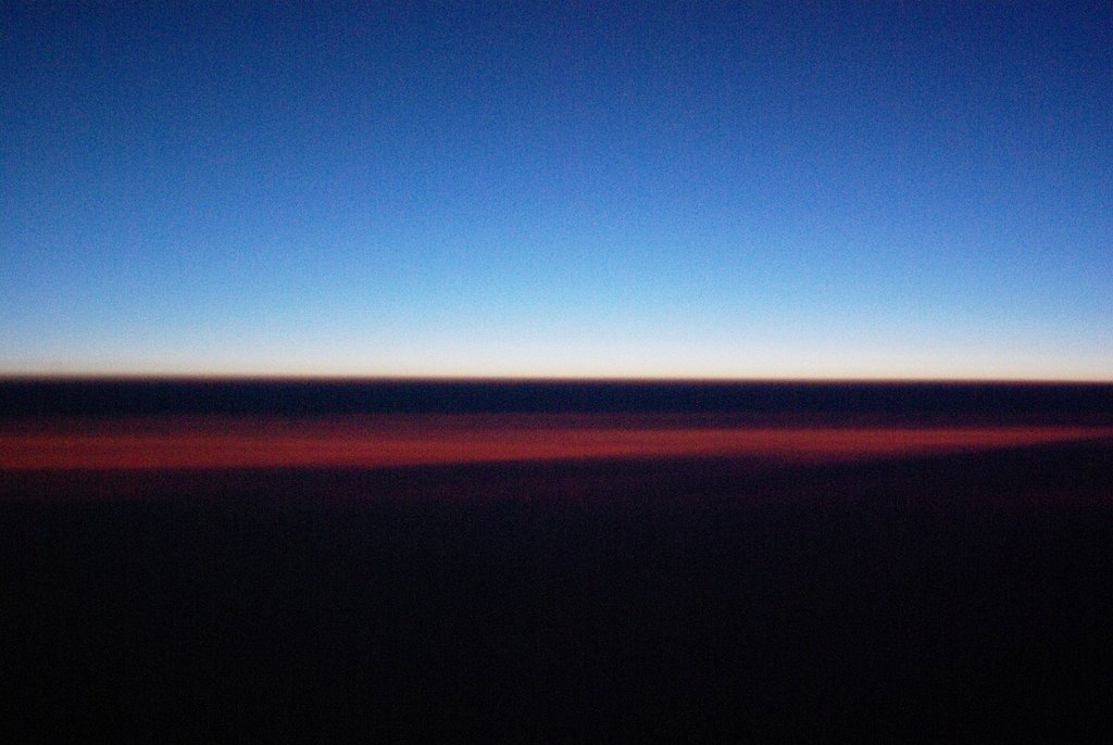 【天】成層圏の夜明け