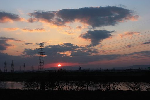 落日（黄金色の淀、その後）