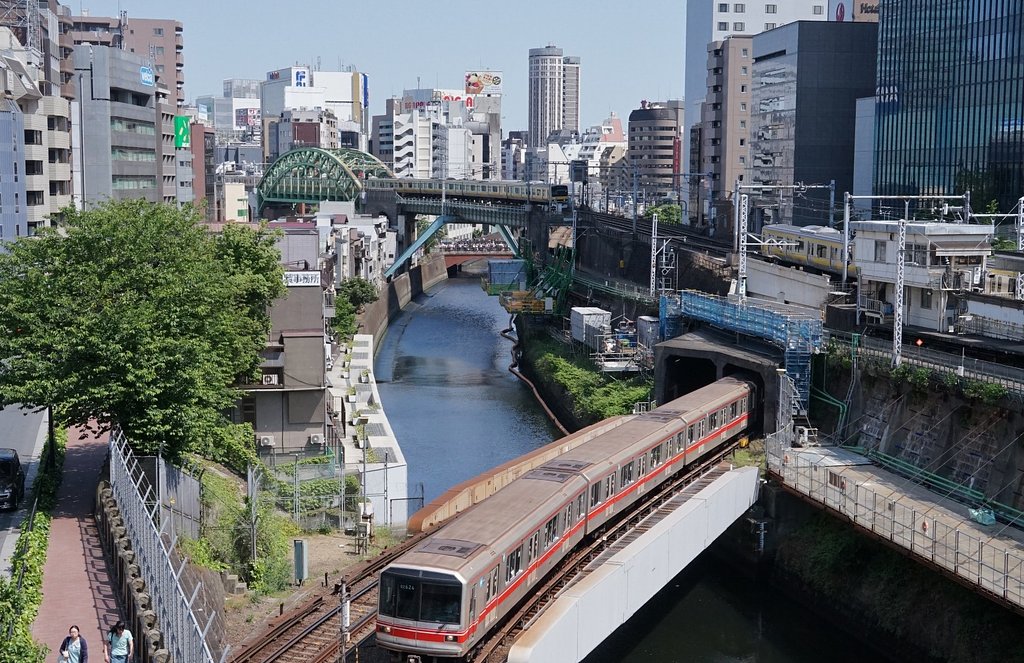 聖橋で撮り鉄・・・