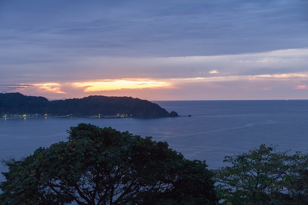 陸上岬からの夕暮れ-2。