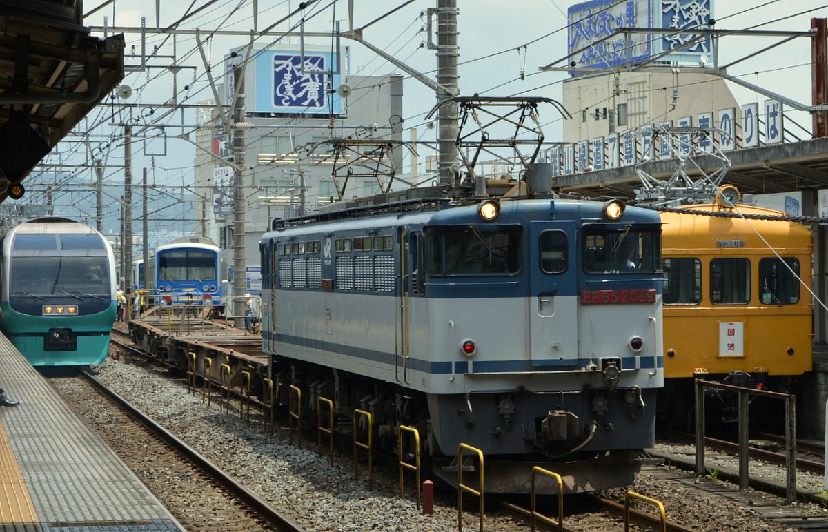 伊豆箱根鉄道大雄山線小田原駅の一コマ