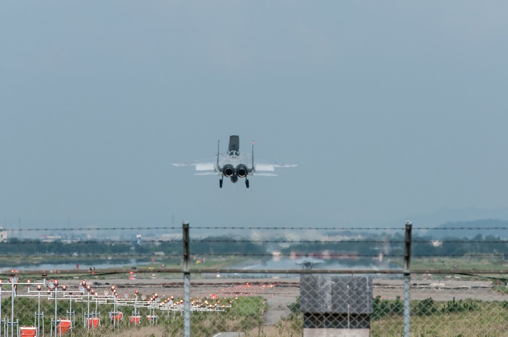 【広がり】F15Landing