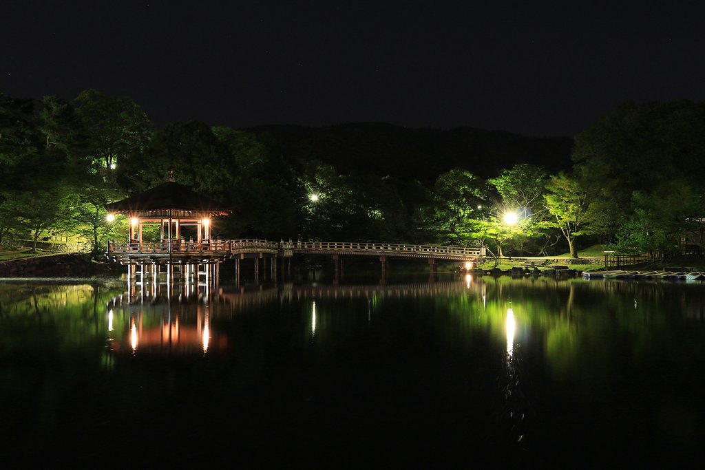 浮見堂