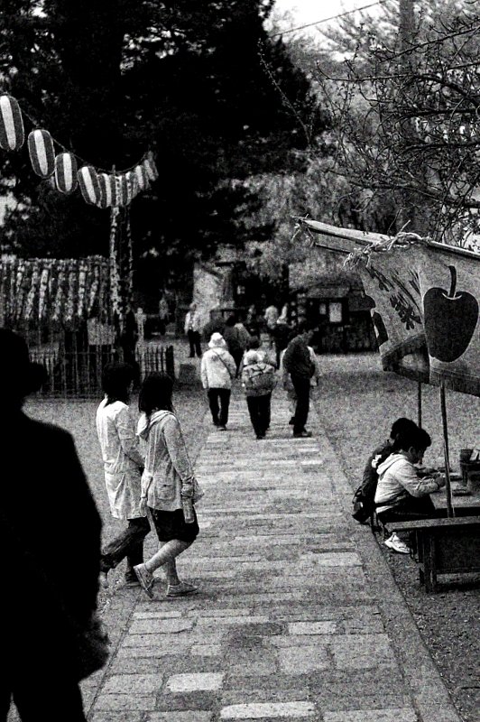 春の祭りにて　＃５