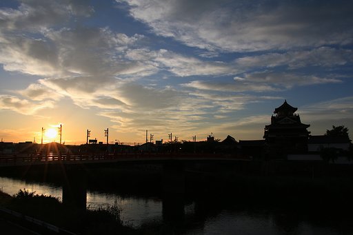清洲に朝日が昇るころ・・・