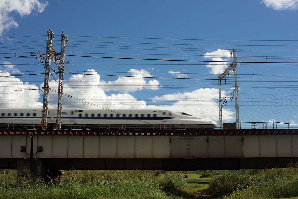 どこか変と感じる写真だと思いますが、、、