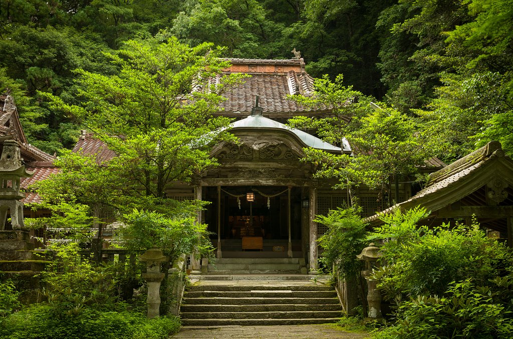 山の社
