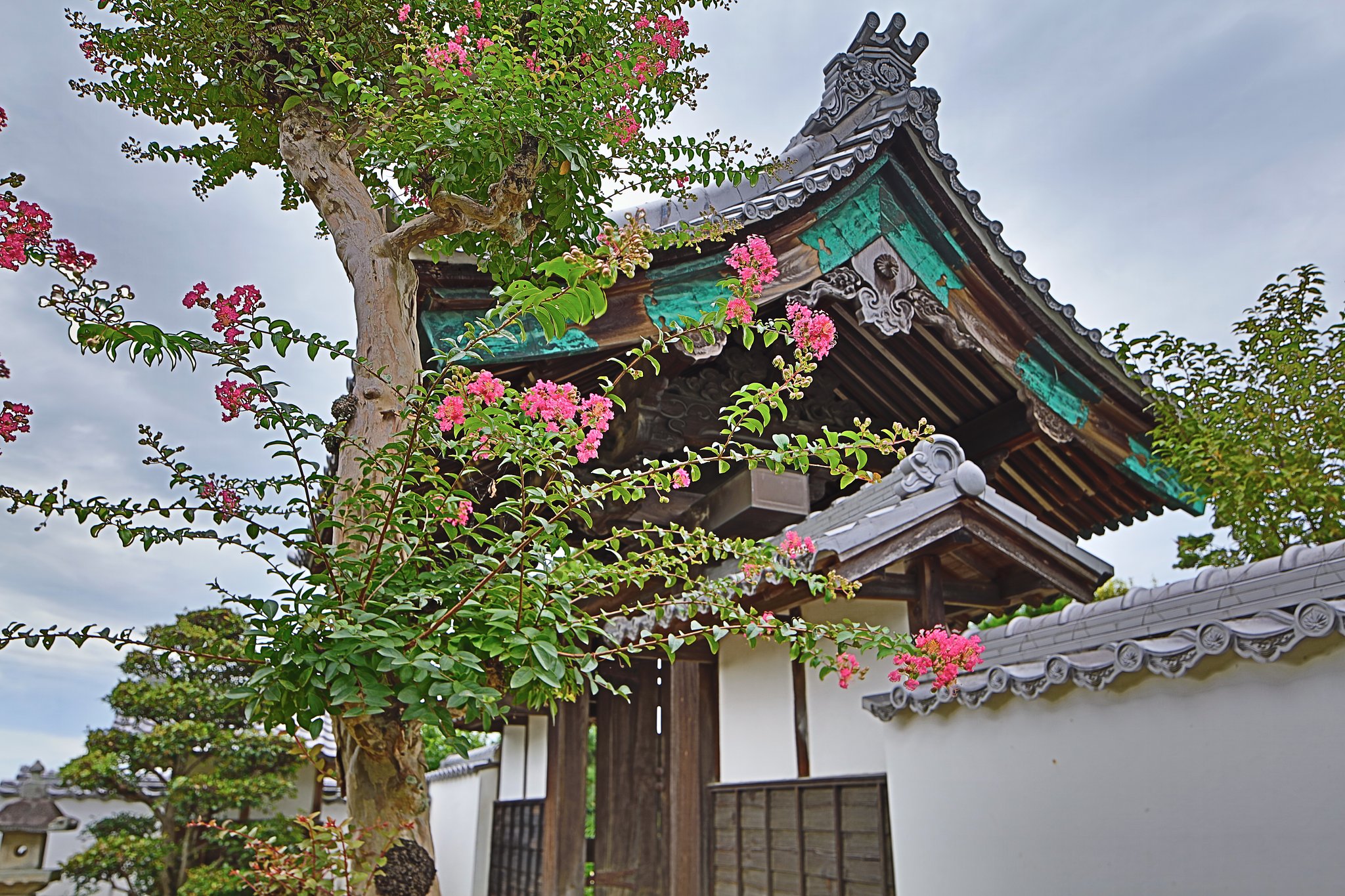 寺院にて