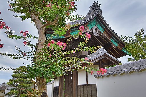 寺院にて