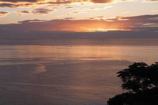 日本海の夕焼け 75mm。