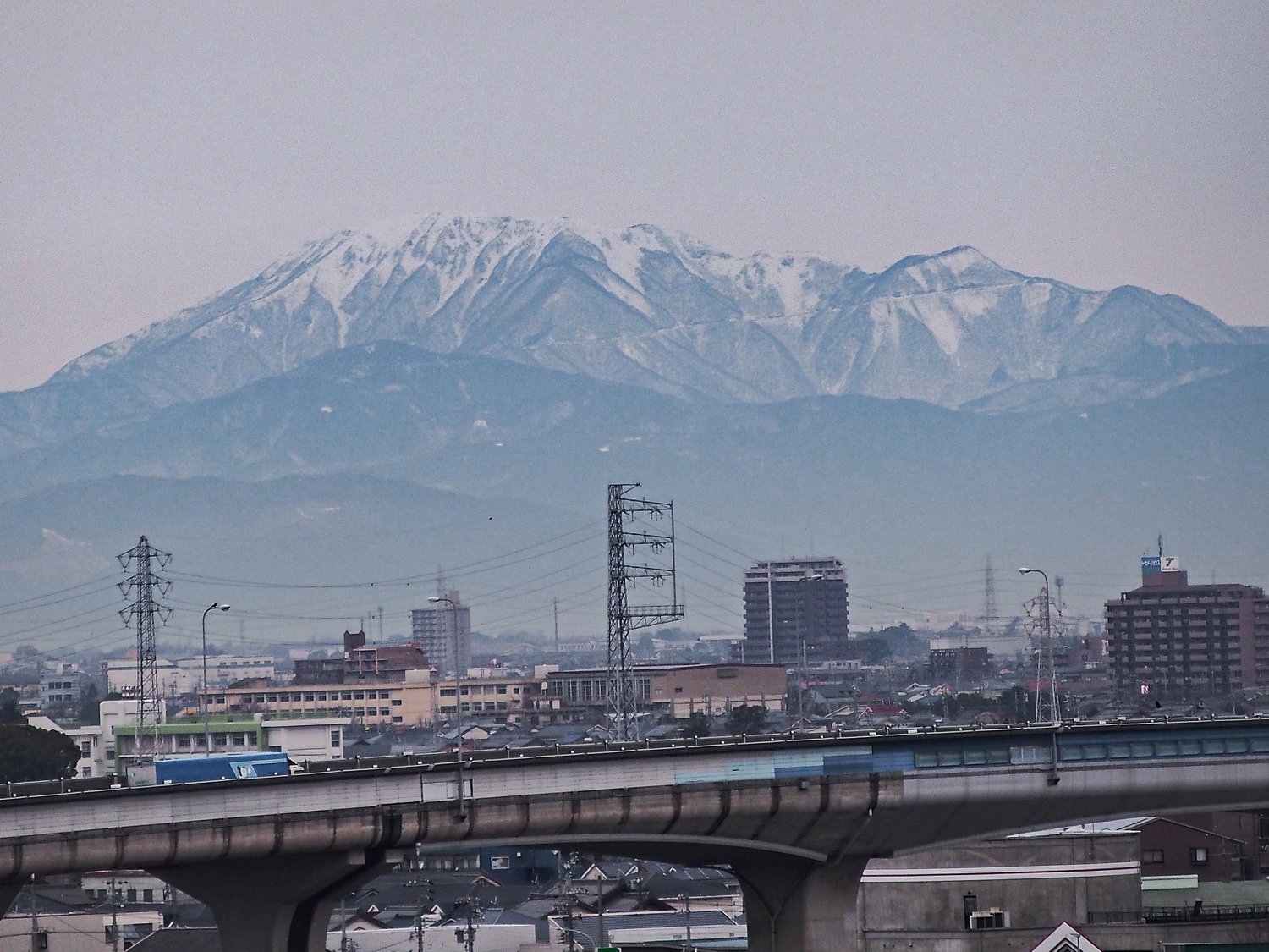 伊吹山