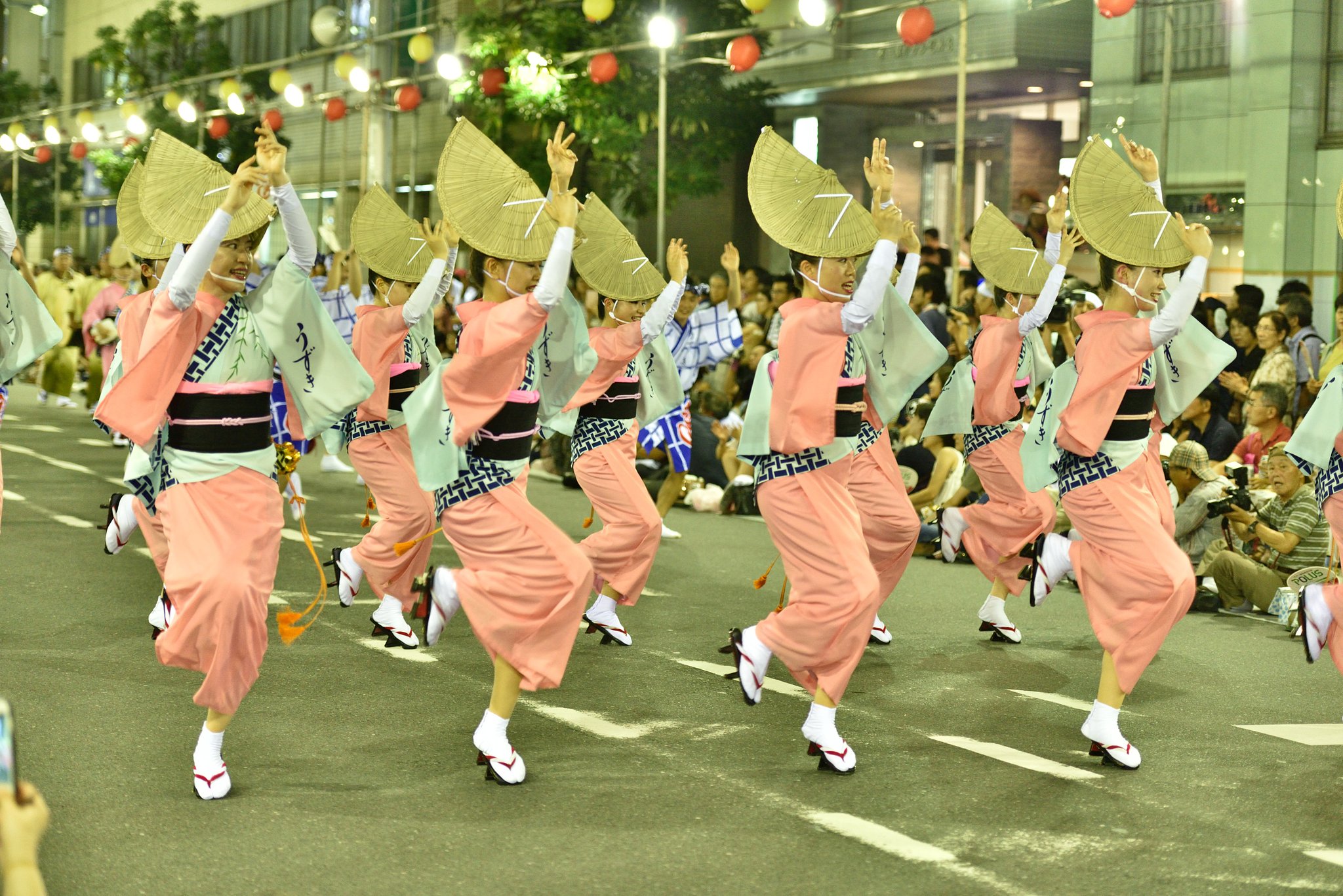 ア、ヤットサー、ア、ヤットヤット