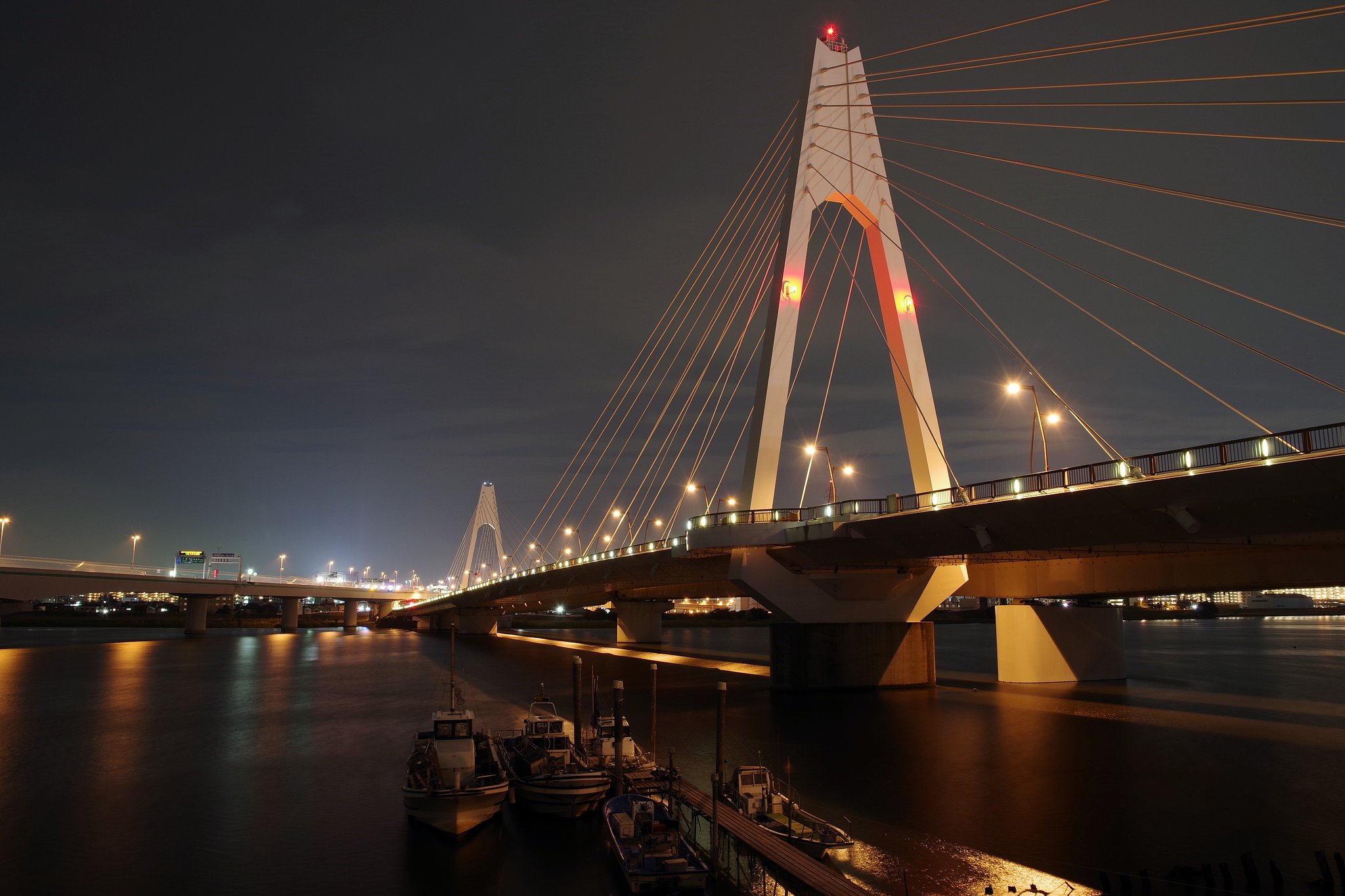 夜の大師橋