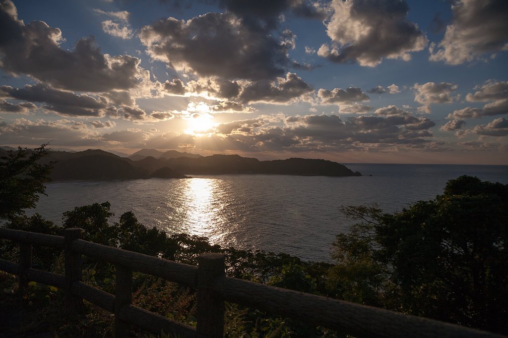 陸上岬からの夕日_1。