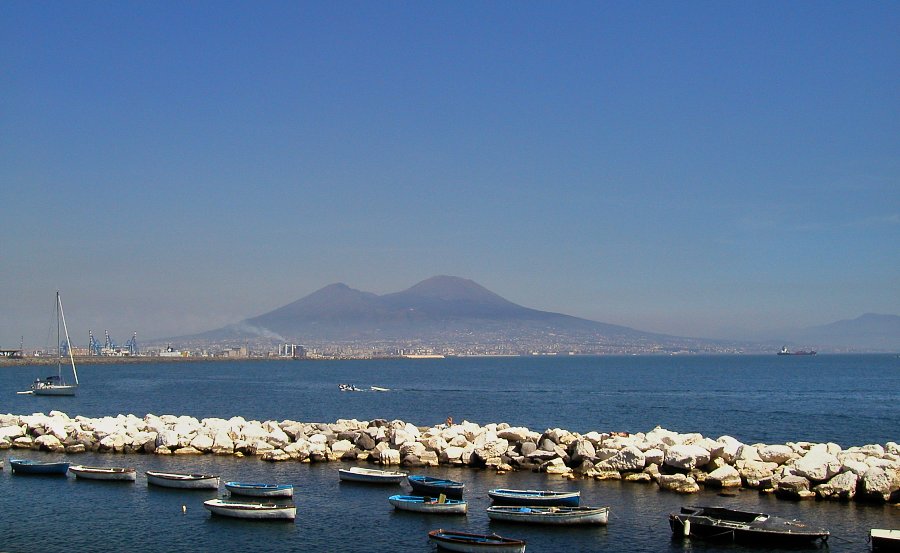 ナポリ湾