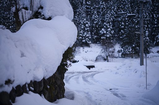 突然の雪。